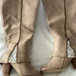 Brand New tall boots plus size for calf’s.